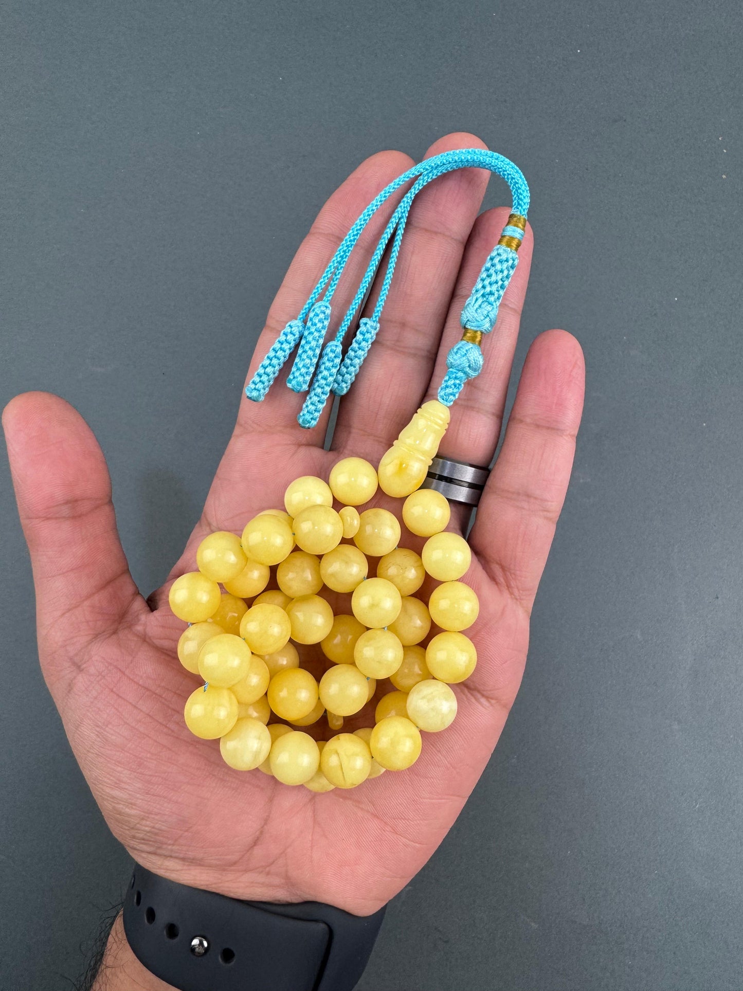 مسباح كهرمان كالينغرادي