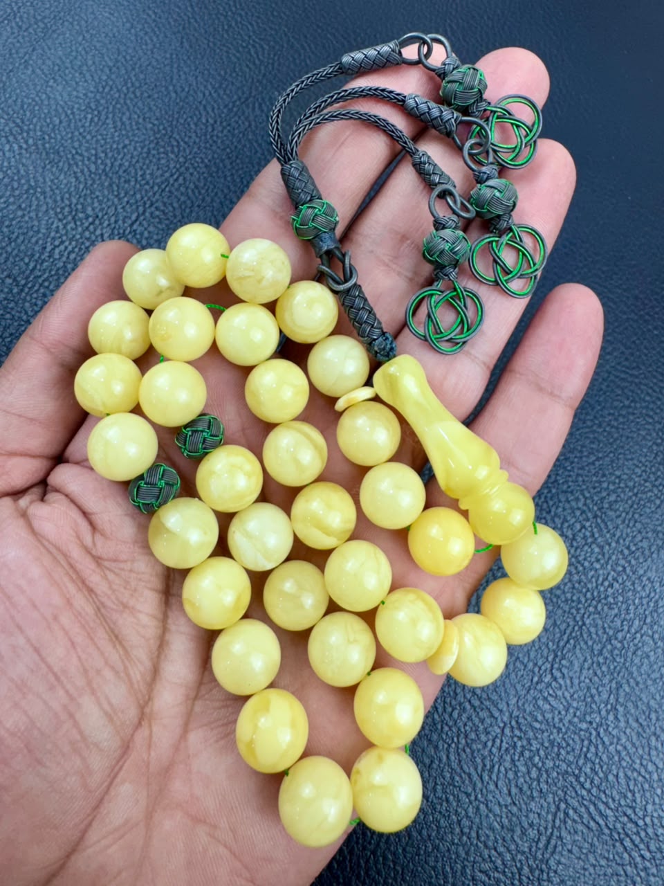 مسباح كهرمان كالينغرادي طبيعي