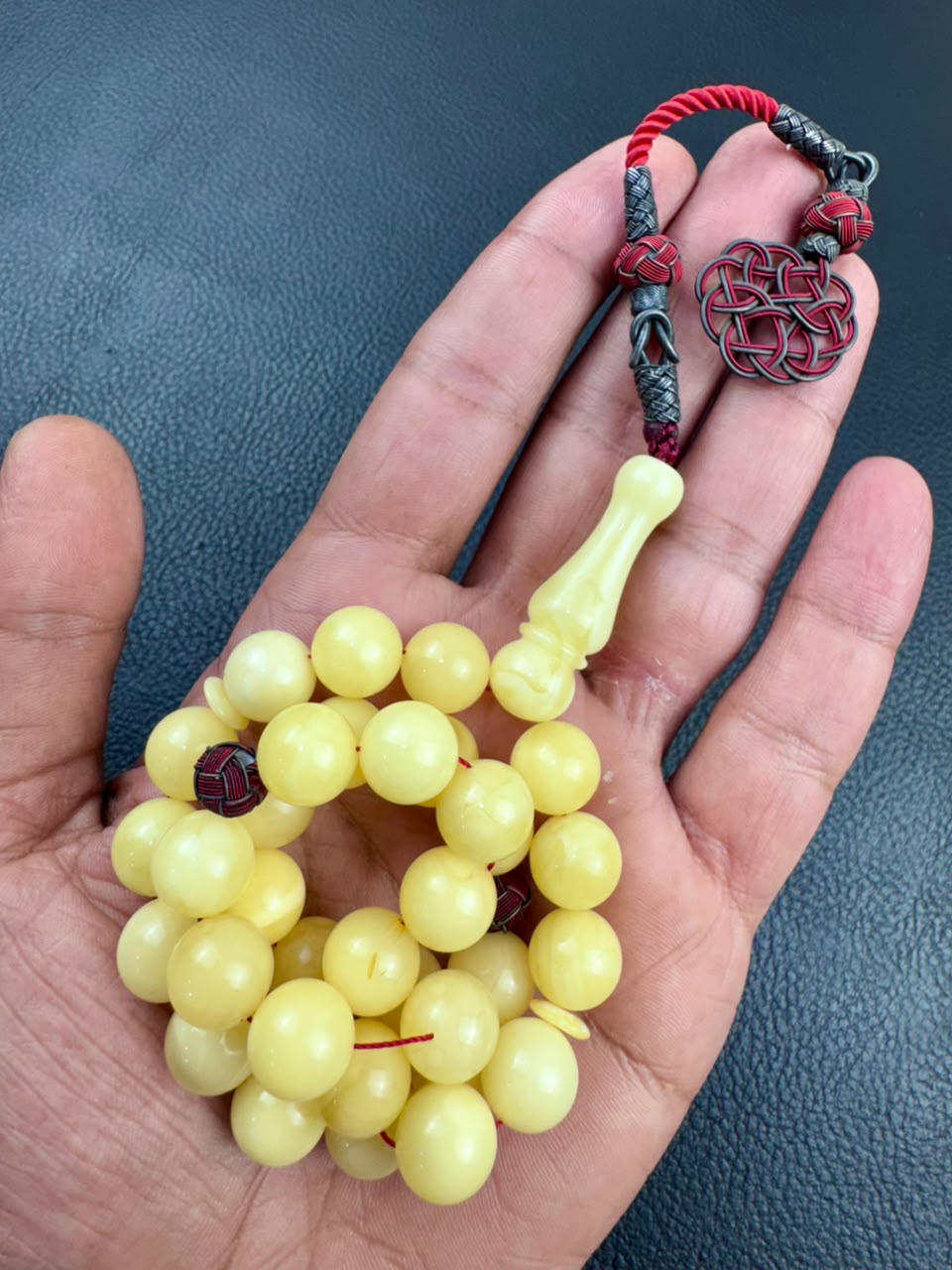 مسباح كهرمان كالينغرادي طبيعي