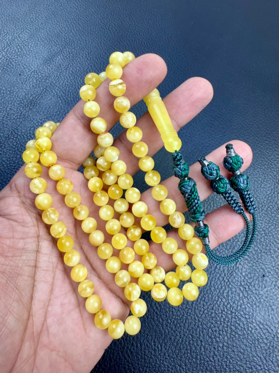 مسباح كهرمان كالينغرادي