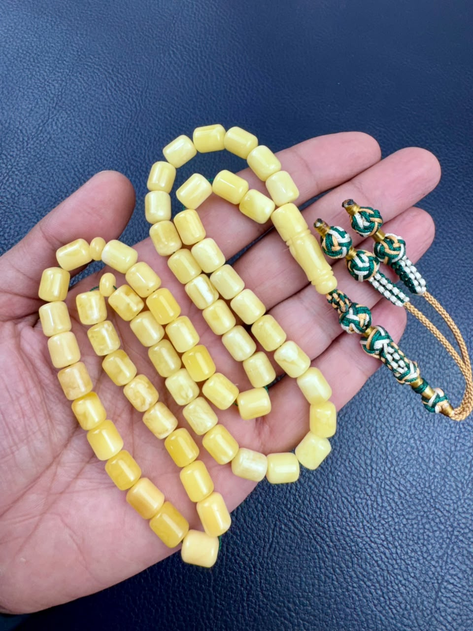 مسباح كهرمان كالينغرادي
