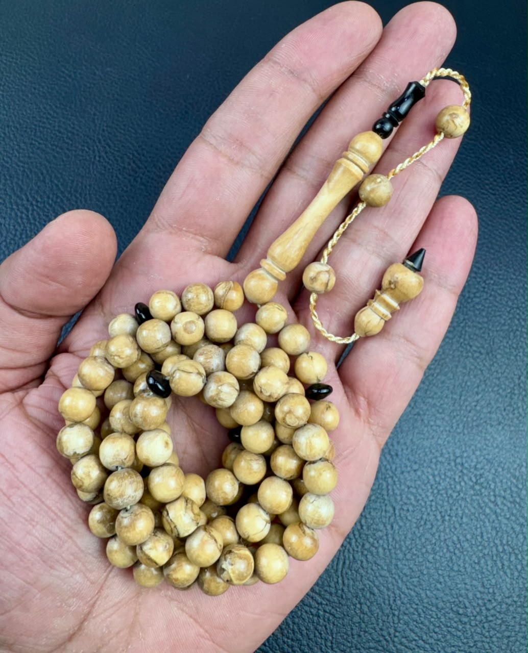 مسباح يسر طحيني