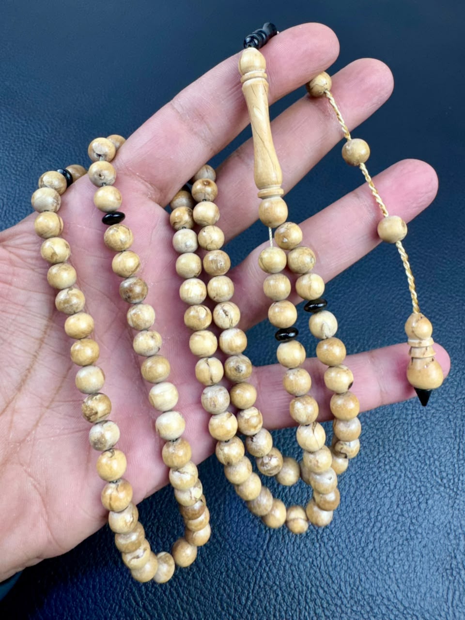 مسباح يسر طحيني